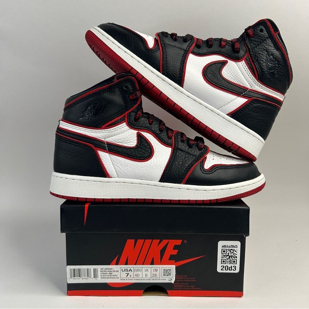 Air Jordan 1 Retro High OG 'Bloodline'