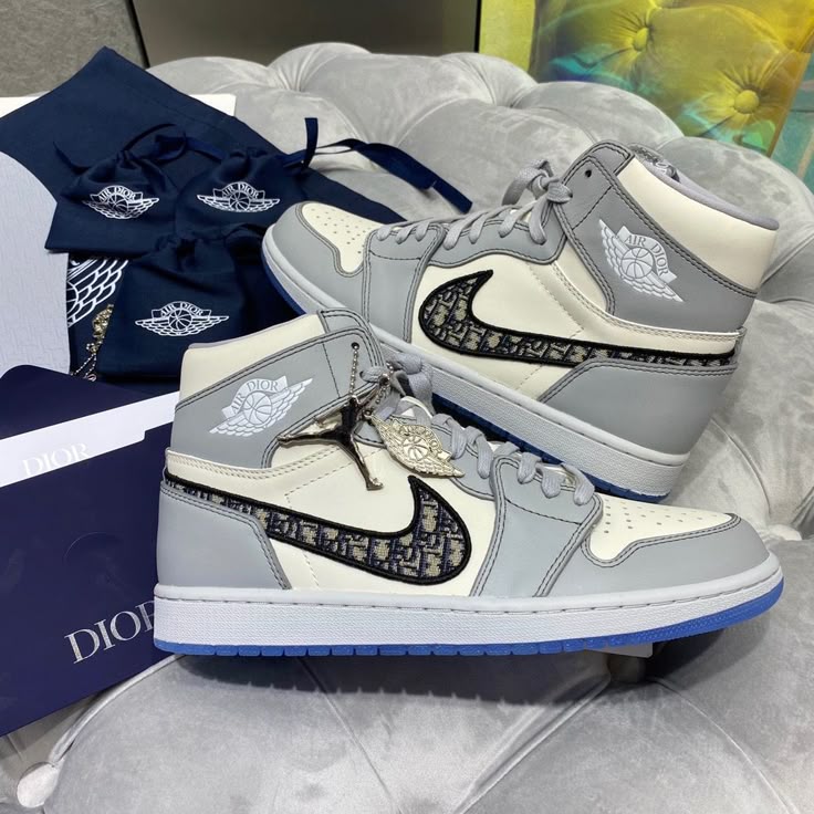 Nike Air Jordan 1 High Dior