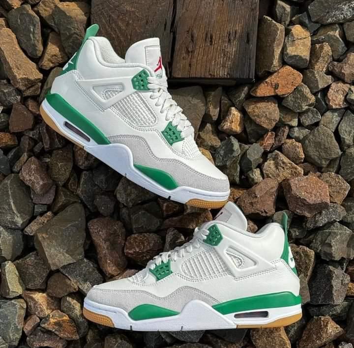 Nike Air Jordan Retro 4 Pine Green