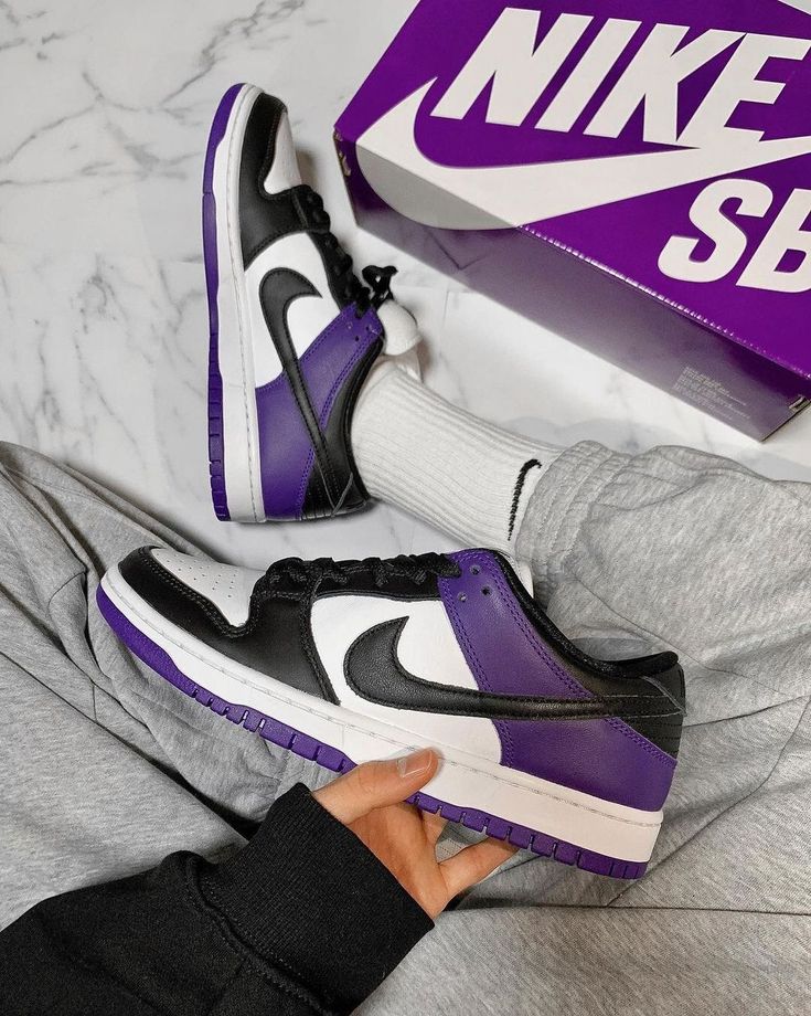 Nike l SB Dunk Low l Court Purple