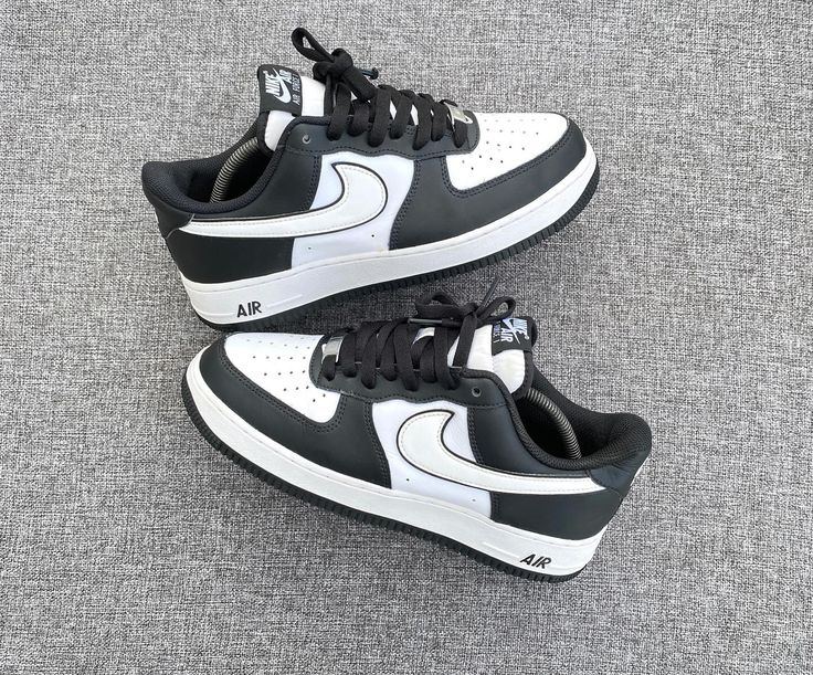 Nike Air Force 1’07 Low “White Swoosh Panda”
