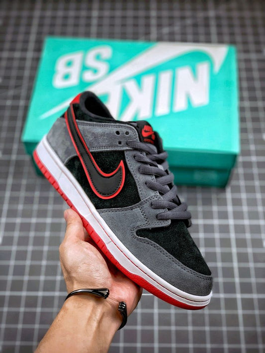 Nike SB Dunk Low Grey