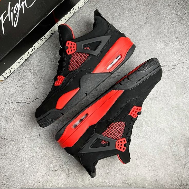 Nike Air Jordan Retro 4 Red Thunder