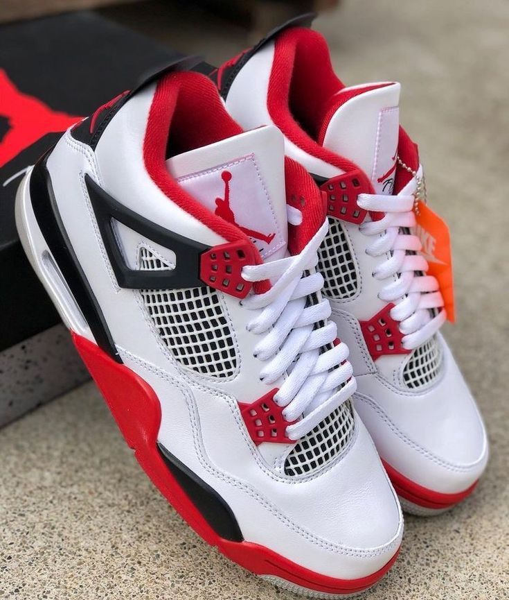 Nike Air Jordan Retro 4 Fire Red